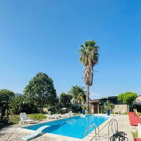 Inserra Deluxe Bed and Breakfast