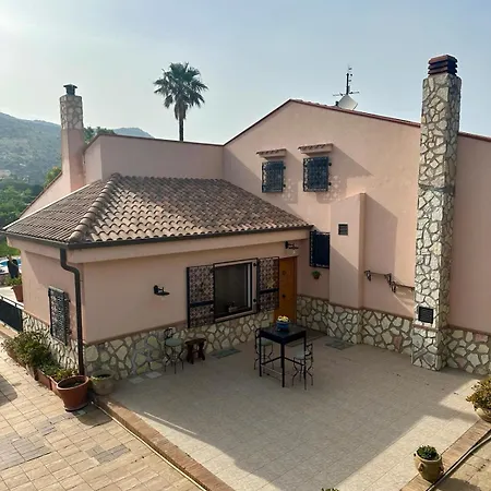 Inserra Deluxe Bed and Breakfast